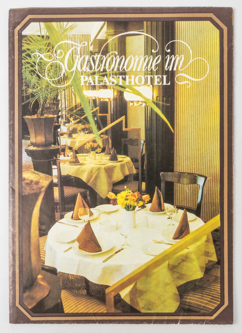 Broschüre "Gastronomie im Palasthotel" | DDR Museum Berlin